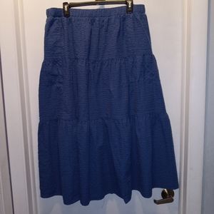 OLD NAVY BLUE XL FULL SKIRT WITH POCKETS LIKE NEW